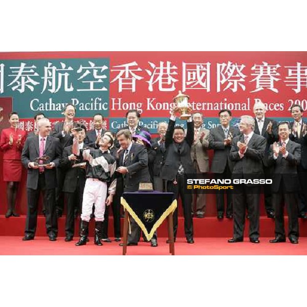 Absolute Champions\'s winning connection winners of the Cathay Pacific Hong Kong Sprint Hong Kong, 10th dec. 2006 ph. Stefano Grasso