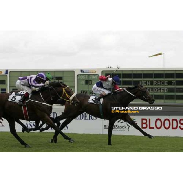 Anton Marcus on Jay Peg wins the the Bloodstock South Africa Cape Guineas. Kenilworth racecourse Cape Town, 6th january 2007 ph. Stefano Grasso