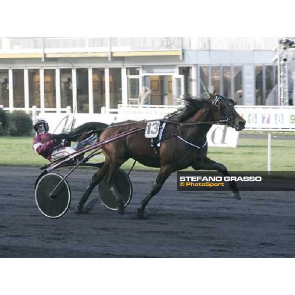 Jean Michel Bazire with Exploit Caf wins the Prix du Luxembourg Paris Vincennes, 27th january 2007 ph. Stefano Grasso