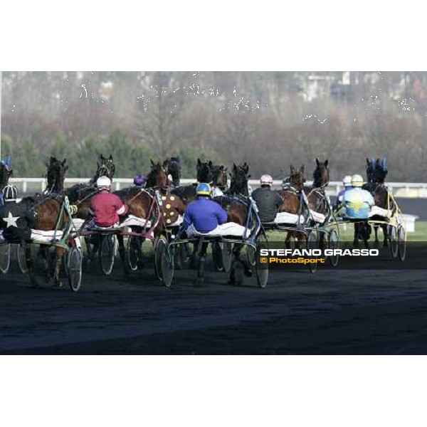 Jean Michel Baziere with Exploit Caf, in red jacket in the miidle of the group, during the Prix du Luxembourg Paris Vincennes, 27th january 2007 ph. Stefano Grasso