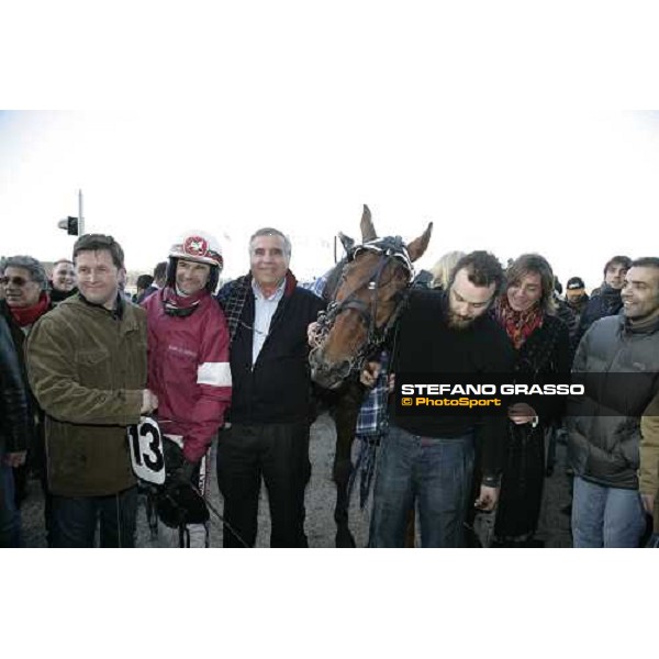 the winning connection of Exploit Caf winner of Prix du Luxembourg Paris Vincennes, 27th january 2007 ph. Stefano Grasso