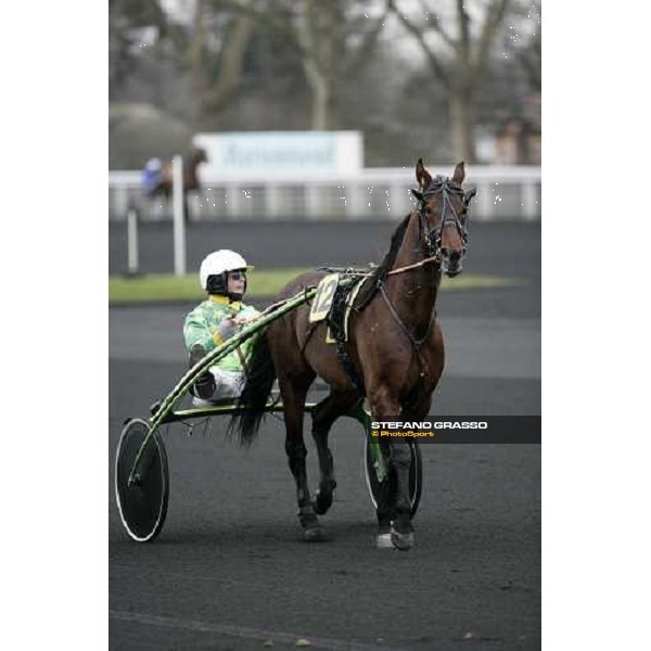 Enrico Bellei and Malabar Circle As before the start of Gran Prix d\' Amerique Paris, Vincennes, 28th january 2007 ph. Stefano Grasso