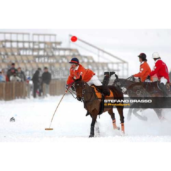 Pablo Jauretche (Argentina) Team Maybach vs Team Cartier 23¡ Cartier Polo World Cup on Snow in St. Moritz 2007 S.Moritz, 28th january 2007 ph. Daniele Salatin