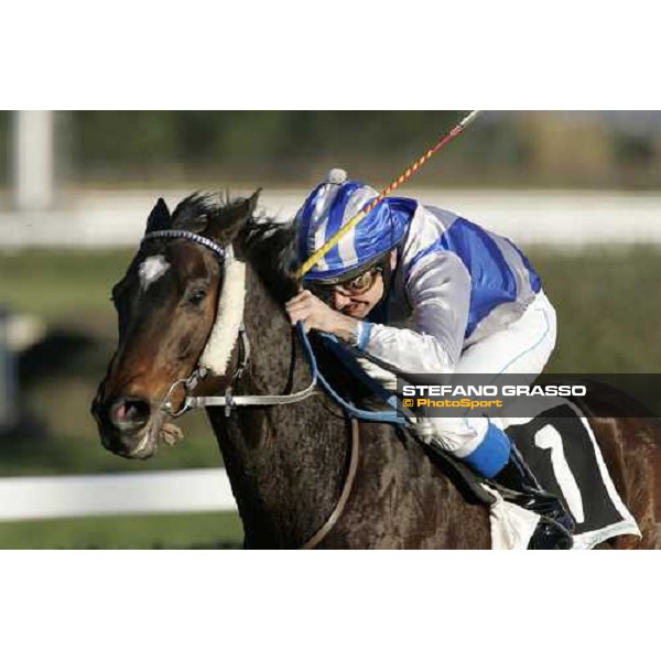 Dirck Fuhrmann on Amica goes to win the Premio XXIX Steeple Chase delle Capannelle Rome, 4th february 2007 ph. Stefano Grasso