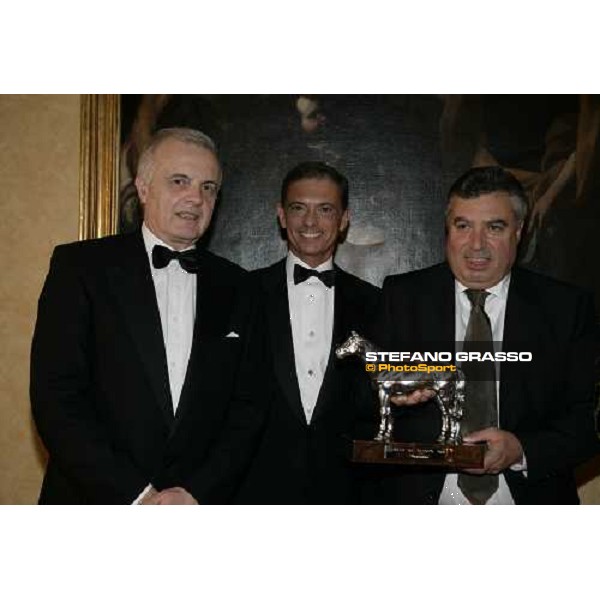 gala evening for the Oscar del Galoppo at Palazzo Taverna in Rome- Guido Melzi d\'Eril, Paolo Maria Zambelli and Giuseppe Botti with the trophy Rome, 4th february 2007 ph. Stefano Grasso