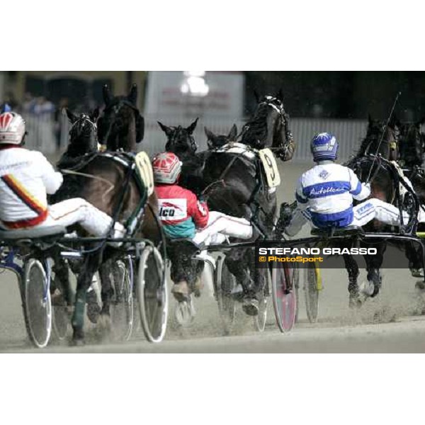 Pippo Gubellini with Frisky Bieffe (in the middle) pass the first bend in the Gran Premio Encat \'Memorial Fausto Branchini\' Milan, San Siro 11st february 2007 ph. Stefano Grasso