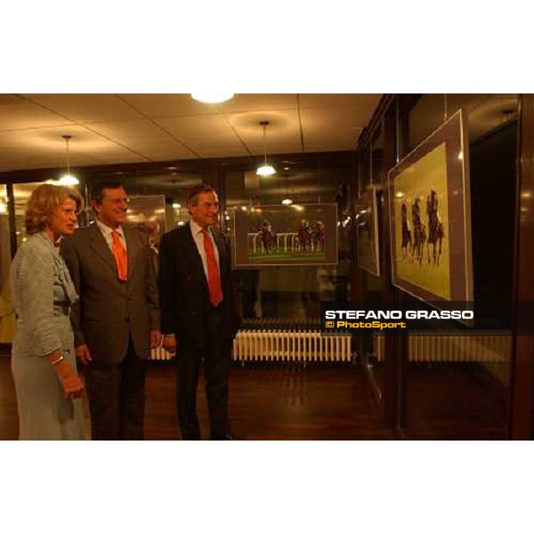 Mrs. Sarah Cumani, Mr. Luciano Salice and Mr. Luca Cumani at photographic exibition of Falbrav by Stefano Grasso Carimate golf Club 29th april 2004 ph. Stefano Grasso