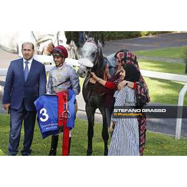 Faleh Bughenaim with Meblsh and his winning connection after winning the Premio Dubai International Arabian Races Rome Capannelle racecourse, 14th may 2017 - ph.Stefano Grasso