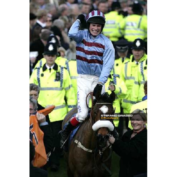 Philip Carberry on Sublimity enters in triumph in the winner enclosure of the Smurfit Kappa Champion Hurdle Cheltenham, The Festival 13th march 2007 ph. Stefano Grasso