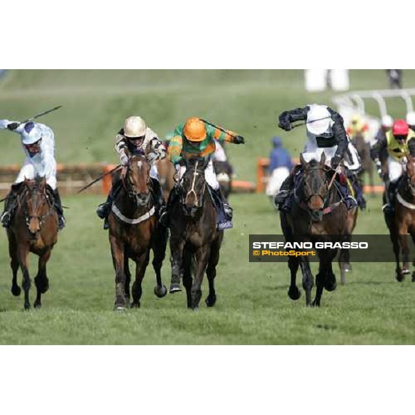Richard Johnson on Massini\'s Maguire (right) at the last few meters to the post, leads and wins the Ballymore Properties Novices\' Hurdle Race Cheltenham, 2nd day - The Festival, 14th march 2007 ph. Stefano Grasso