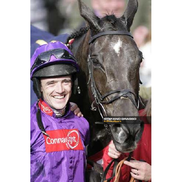 a triumphing Ruby Walsh with Denman after the victory in the Royal and Sunalliance Chase Cheltenham, 2nd day - The Festival, 14th march 2007 ph. Stefano Grasso