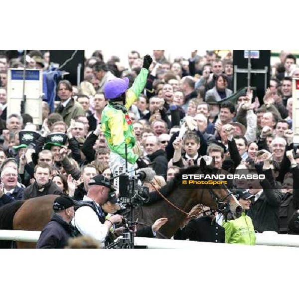 an exulting Ruby Walsh on Kauto Star comes back in triumph to the winner circle after winning the Totesport Cheltenham Gold Cup Cheltenham, The Festival, 4th day, 16th march 2007 ph. Stefano Grasso