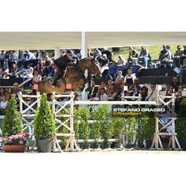 CSIO of Rome -FEI Nations Cup - Bruno Chimirri on Tower Mouche - Rome, Piazza di Siena - 26 May 2017 - ph.Mario Grassia