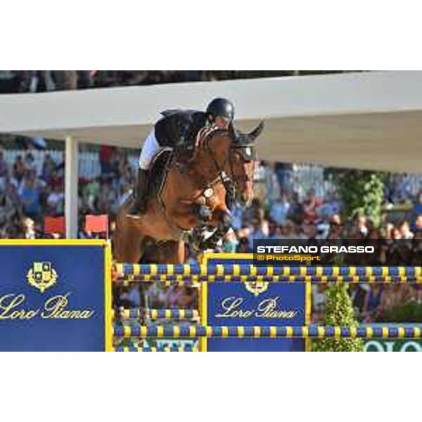 CSIO of Rome - Gran Premio Loro Piana - Eduardo Alvarez Aznar on Rokfeller de Pleville Bois Margot - Rome, Piazza di Siena - 28 May 2017 - ph.Mario Grassia