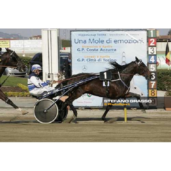 Pekka Korpi with Express Merett wins the Gran Premio Cittˆ di Torino Torino, 9th april 2007 ph. Stefano Grasso