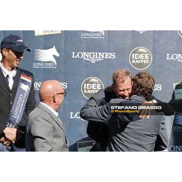 LGCT of Hamburg - Grand Prix - Prize giving ceremony - Rolf Goran Bengtsson and Volker Wullf - Hamburg, Derby Park - 27 May 2017 - ph.Stefano Grasso/LGCT