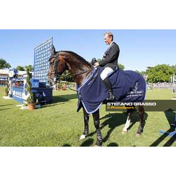 LGCT of Hamburg - Grand Prix - Rolf Goran Bengtsson retires Casall ASK from the competition - Hamburg, Derby Park - 27 May 2017 - ph.Stefano Grasso/LGCT