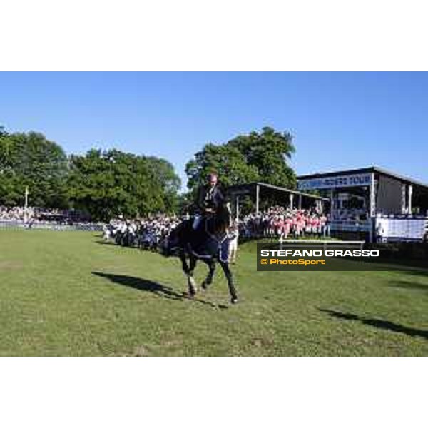 LGCT of Hamburg - Grand Prix - Rolf Goran Bengtsson retires Casall ASK from the competition - Hamburg, Derby Park - 27 May 2017 - ph.Stefano Grasso/LGCT