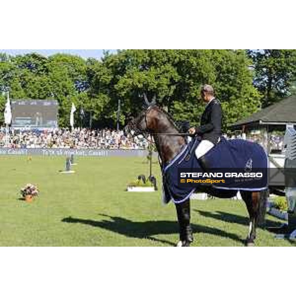 LGCT of Hamburg - Grand Prix - Rolf Goran Bengtsson retires Casall ASK from the competition - Hamburg, Derby Park - 27 May 2017 - ph.Stefano Grasso/LGCT