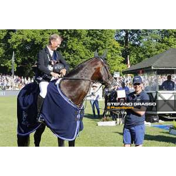 LGCT of Hamburg - Grand Prix - Rolf Goran Bengtsson retires Casall ASK from the competition - Hamburg, Derby Park - 27 May 2017 - ph.Stefano Grasso/LGCT