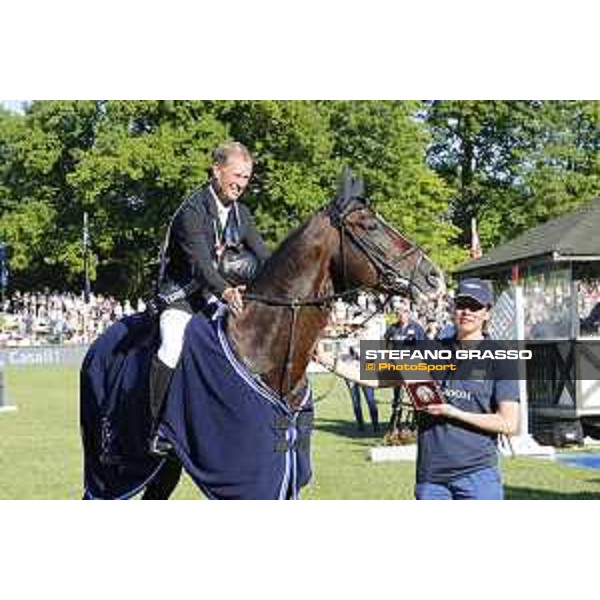 LGCT of Hamburg - Grand Prix - Rolf Goran Bengtsson retires Casall ASK from the competition - Hamburg, Derby Park - 27 May 2017 - ph.Stefano Grasso/LGCT