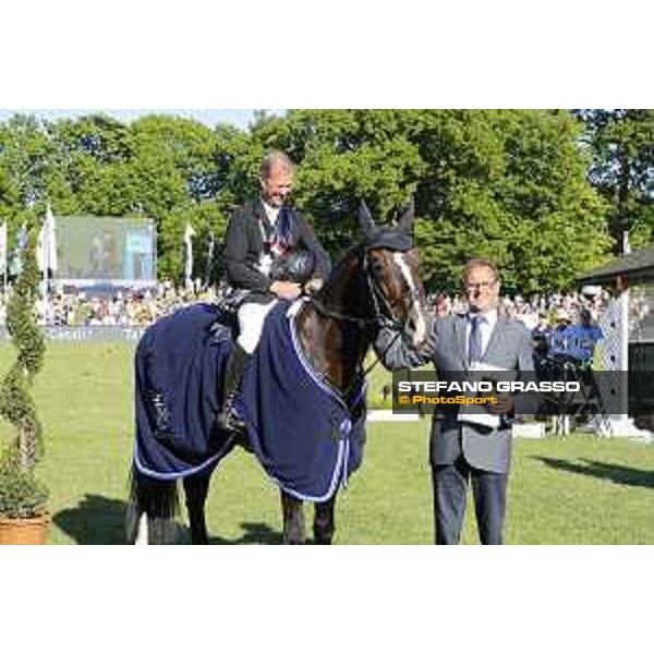 LGCT of Hamburg - Grand Prix - Rolf Goran Bengtsson retires Casall ASK from the competition - Hamburg, Derby Park - 27 May 2017 - ph.Stefano Grasso/LGCT