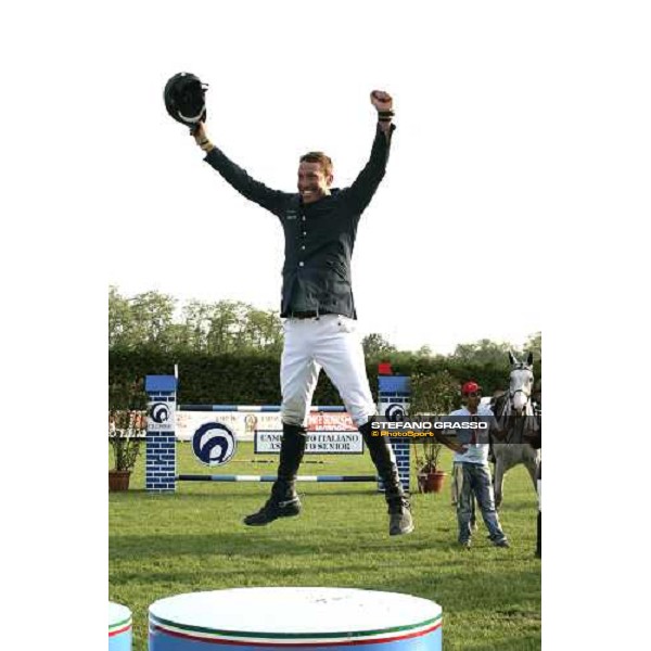 giving prize of Campionato Italiano Assoluto Salto Ostacoli. Jerry Smit Italian Champion 2007 Busto Arsizio, 24th april 2007 ph. Stefano Grasso