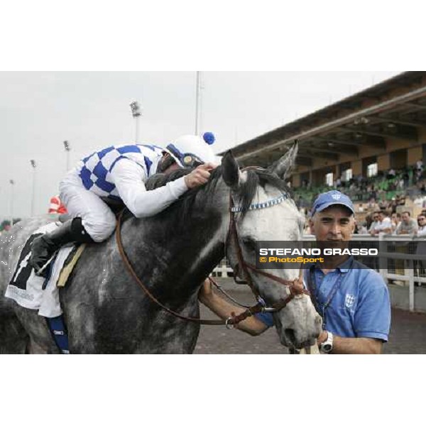 Mirco Demuro with Vol de Nuit after winning the Premio Signorino Rome Capannelle 29th april 2007 ph. Stefano Grasso