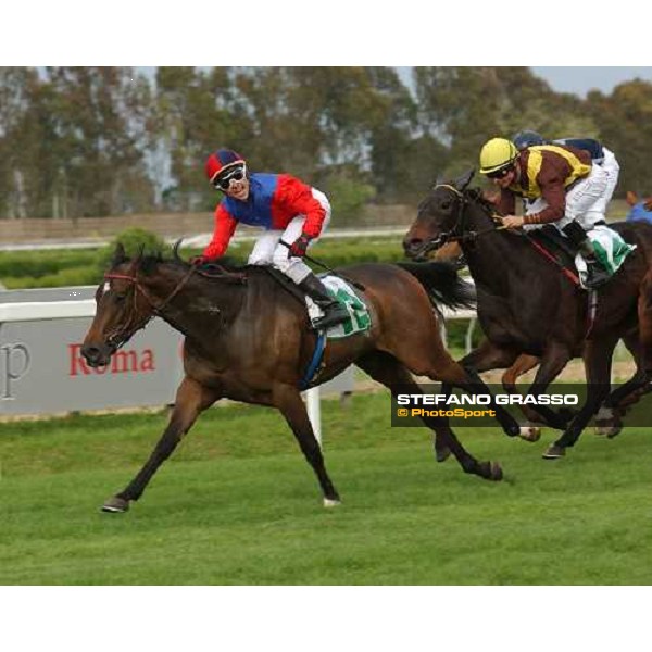 Looking Back wins Premio Dubai Racing Club Rome Capannelle 16th may 2004 ph. Stefano Grasso
