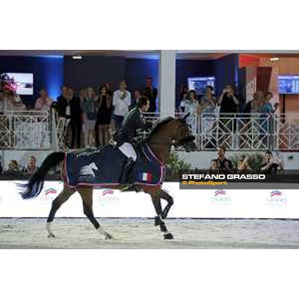 LGCT of Cannes - Grand prix - Prize giving ceremony - Sergio Alvarez Moya on Arrayan parades after winning the Grand Prix - Cannes, Stade des Hesperyde - 10 June 2017 - ph.Mario Grassia/LGCT