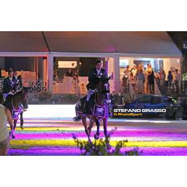 LGCT of Cannes - Grand prix - Prize giving ceremony - Sergio Alvarez Moya on Arrayan parades after winning the Grand Prix - Cannes, Stade des Hesperyde - 10 June 2017 - ph.Mario Grassia/LGCT