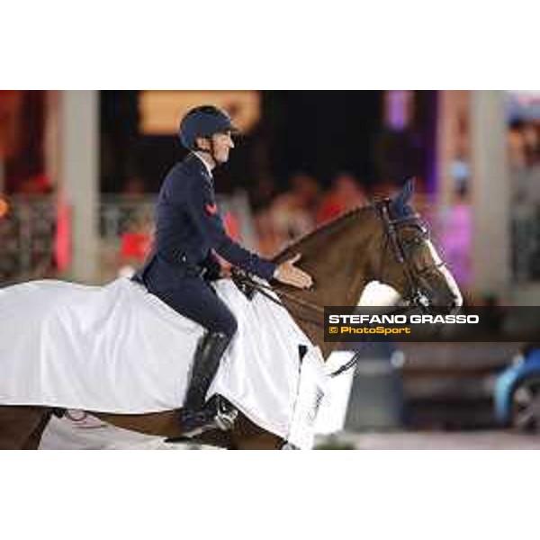 LGCT of Cannes - Class 9 - Lorenzo de Luca on Halifax van het Kluzeibos wins prix OFFICE DU TOURISME DE L\'ILE MAURICE | AIR MAURITIUS - Cannes, Stade des Hesperyde - 9 June 2017 - ph.Stefano Grasso/LGCT