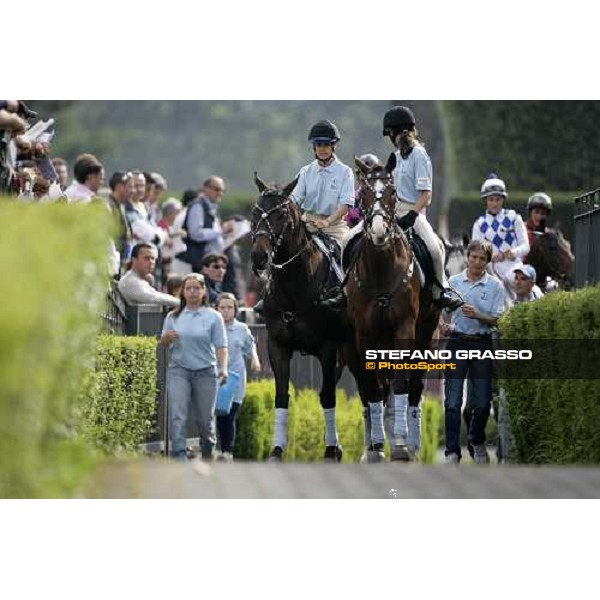Jacqueline Freda and her girls open the parade of PRemio Signorino Roma, 30 aprile 2007 ph. Stefano Grasso