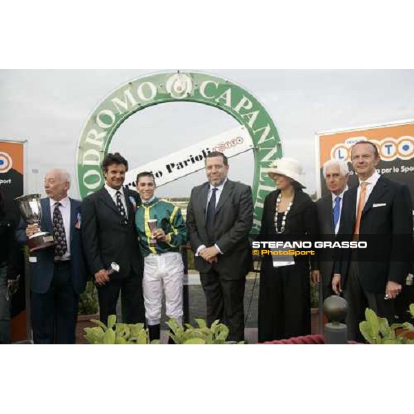 giving prize of Premio Carlo Chiesa won by Piero Convertino on Docksil Roma, 30 aprile 2007 ph. Stefano Grasso