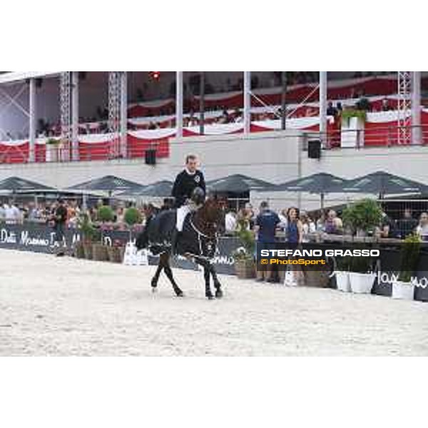 LGCT of Monaco - Class 5 - Prize giving ceremony - Gregory Wathelet on Eldorado van het Vijverhof - Monaco, Port Hercule, 23rd june 2017 - ph.Mario Grassia/LGCT
