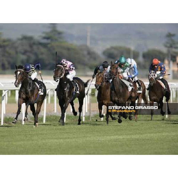 at left Dario Vargiu on Lokaloka wins the Premio Regina Elena Emirates Airlines beating Miss Annaleo and Turfrose Rome, 13th may 2007 ph. Stefano Grasso