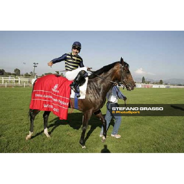 Dario Vargiu on Lokaloka winner of Premio Regina Elena Emirates Airlines Rome, 13th may 2007 ph. Stefano Grasso