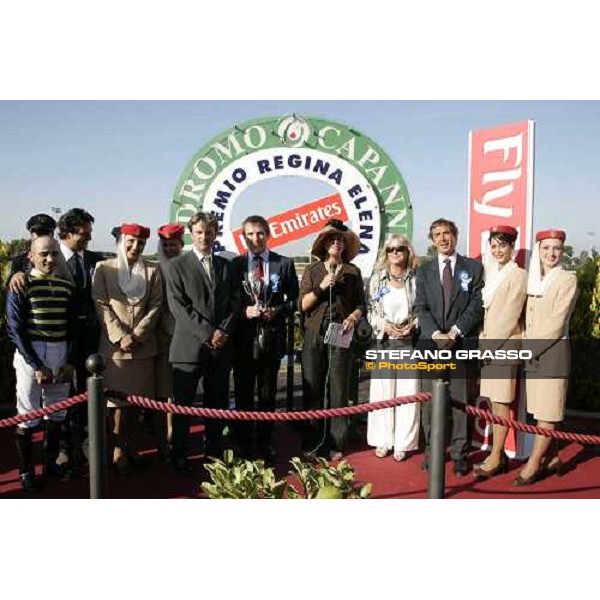 giving prize of Premio Regina Elena Emirates Airlines won by Lokaloka Rome, 13th may 2007 ph. Stefano Grasso