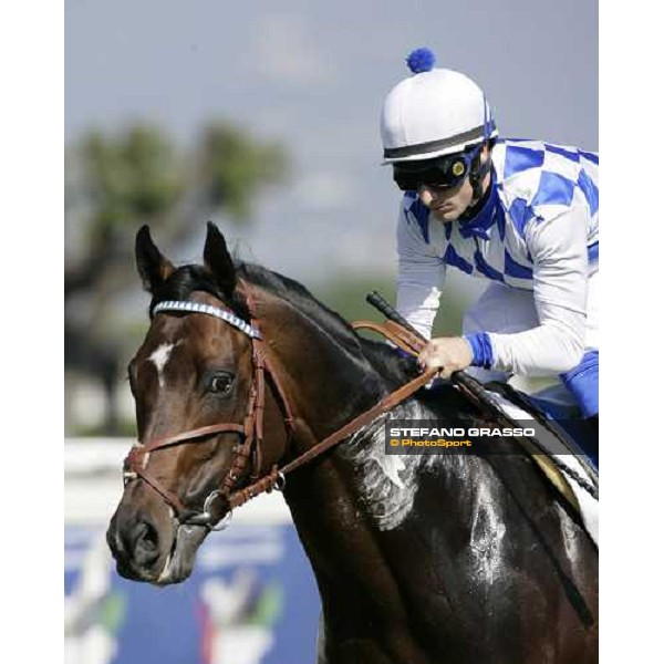 Mirco Demuro on Distant Way cantering before the start of Gran Premio Presidente della Repubblica 2007 Rome, 13th may 2007 ph. Stefano Grasso