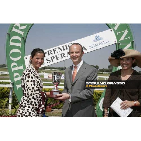 giving prize of Premio della Speranza - Shadwell Stud won by Robybat Rome, 13th may 2007 ph. Stefano Grasso