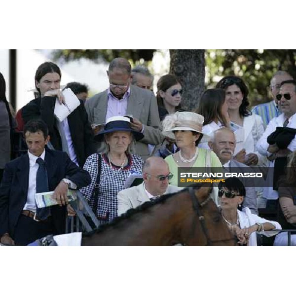 racegoers at Capannelle racecourse Rome, 13th may 2007 ph. Stefano Grasso