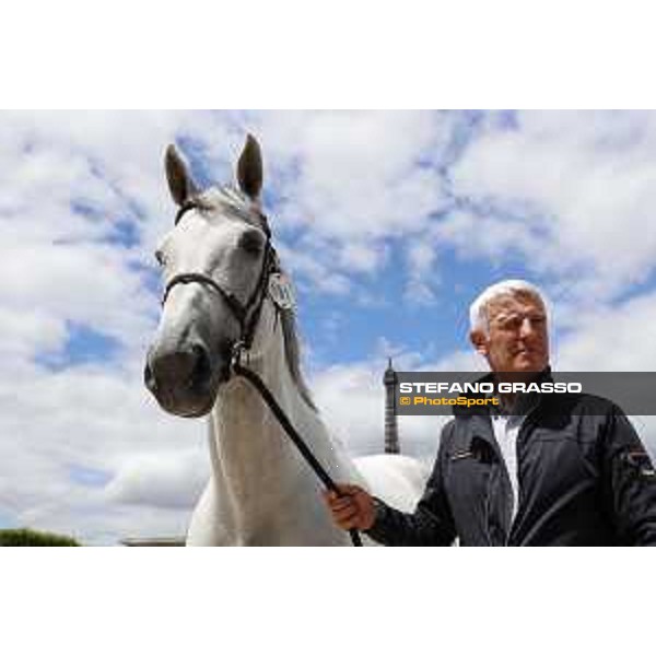 LGCT of Paris Eiffel - vet inspection Roger Yves Bost and Pegase du Murier - Paris,29th june 2017 - ph.Stefano Grasso/LGCT
