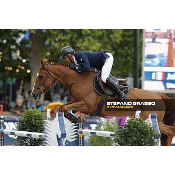 LGCT of Paris Eiffel - Class 5 - Julien Epaillard on Usual Suspect d’Auge - Paris,30th june 2017 - ph.Stefano Grasso/LGCT