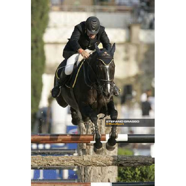 Marcus Fuchs on Loro Piana Royal Charmeur wins the Premio nr. 3 at 75.¡Csio Roma- Piazza di Siena Rome, 24th may 2007 ph. Stefano Grasso