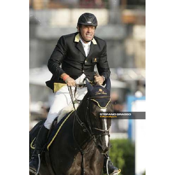 Marcus Fuchs on Loro Piana Royal Charmeur wins the Premio nr. 3 at 75.¡Csio Roma- Piazza di Siena Rome, 24th may 2007 ph. Stefano Grasso