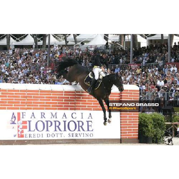 Markus Fuchs on Loro Piana Ovation , first ex equo in the Lopriore - Power competition Rome, 26th may 2007 ph. Stefano Grasso
