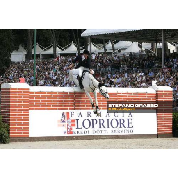 John Whitaker on Lactic Two, first ex equo in the Lopriore - Power competition Rome, 26th may 2007 ph. Stefano Grasso