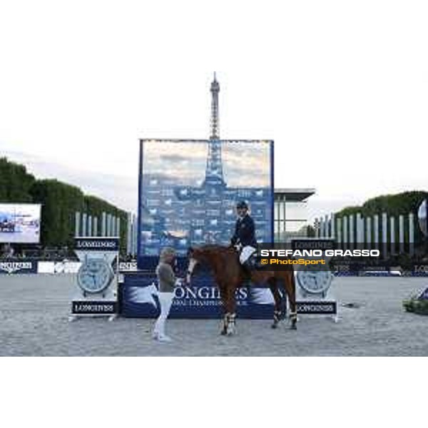LGCT of Paris Eiffel - Bernadette Lejeune, David Will and Angelica Augustsson Zanotelli retire Mic Mac du Tillard from the competition - Paris, 1st july 2017 - ph.Stefano Grasso/LGCT