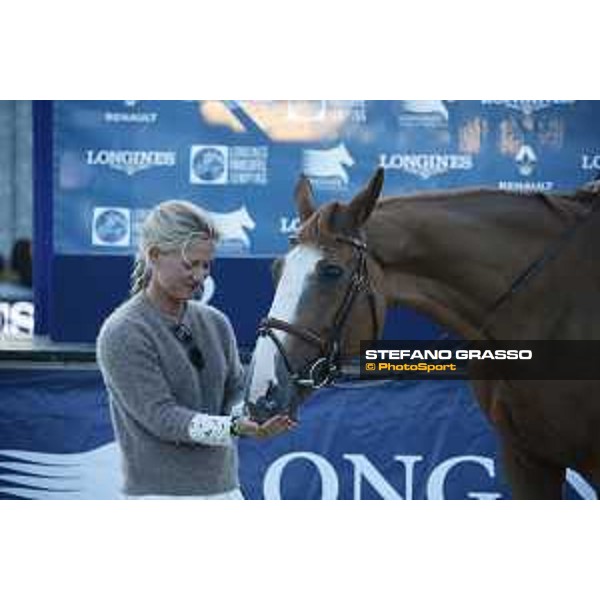 LGCT of Paris Eiffel - Bernadette Lejeune, David Will and Angelica Augustsson Zanotelli retire Mic Mac du Tillard from the competition - Paris, 1st july 2017 - ph.Stefano Grasso/LGCT