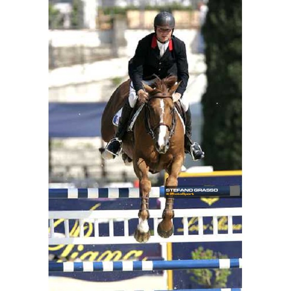 Olivier Guillon on Ionesco de Brekka 75¡ Csio - Samsung Nation\'s Cup Rome, 25th may 2007 ph. Stefano Grasso